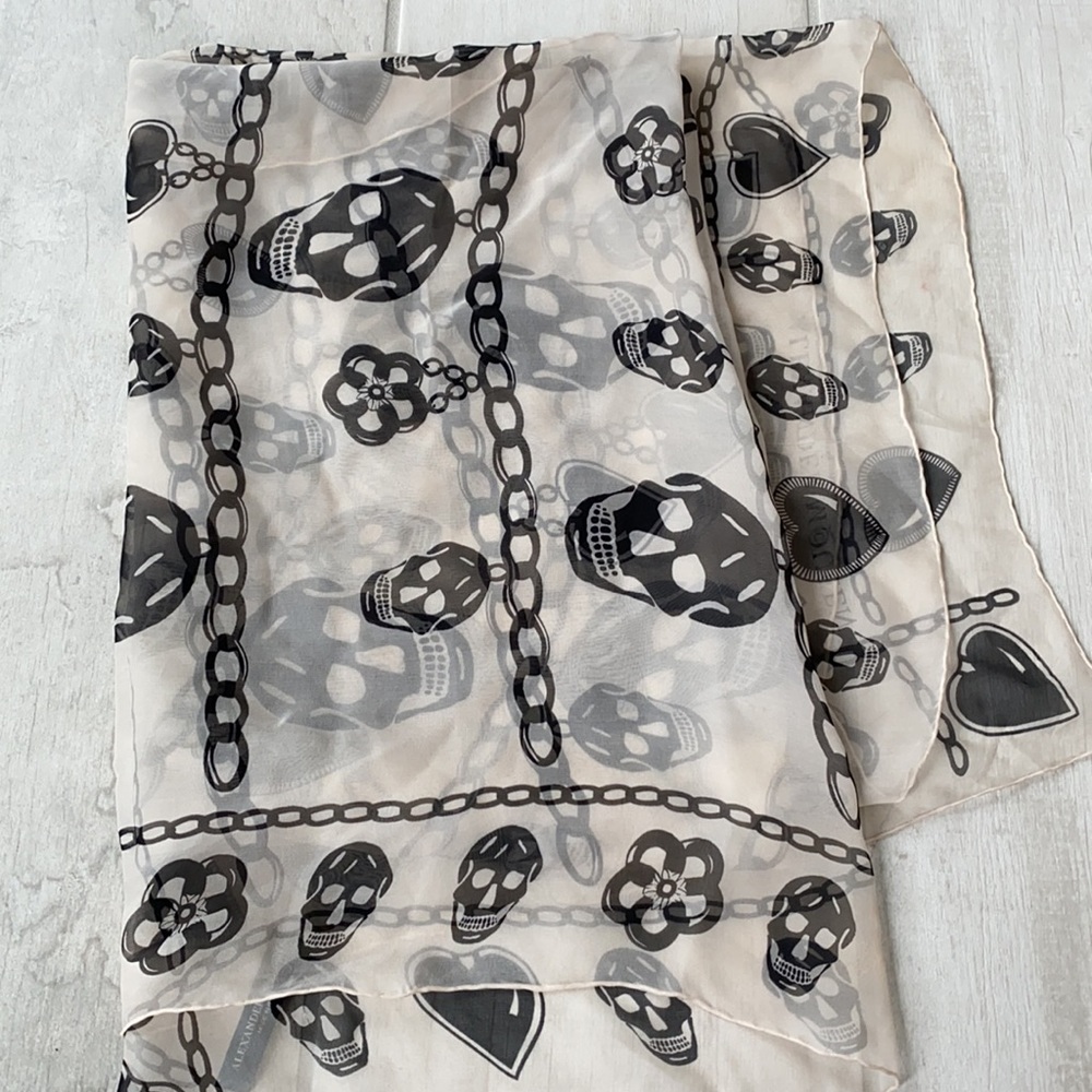 Alexander McQueen Scarf - Picture 5 of 6